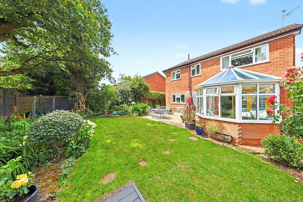 Bunting Close Walton